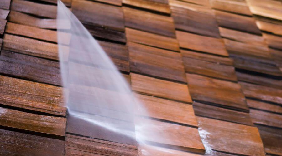 Professional gutter cleaning in Clyde, TX